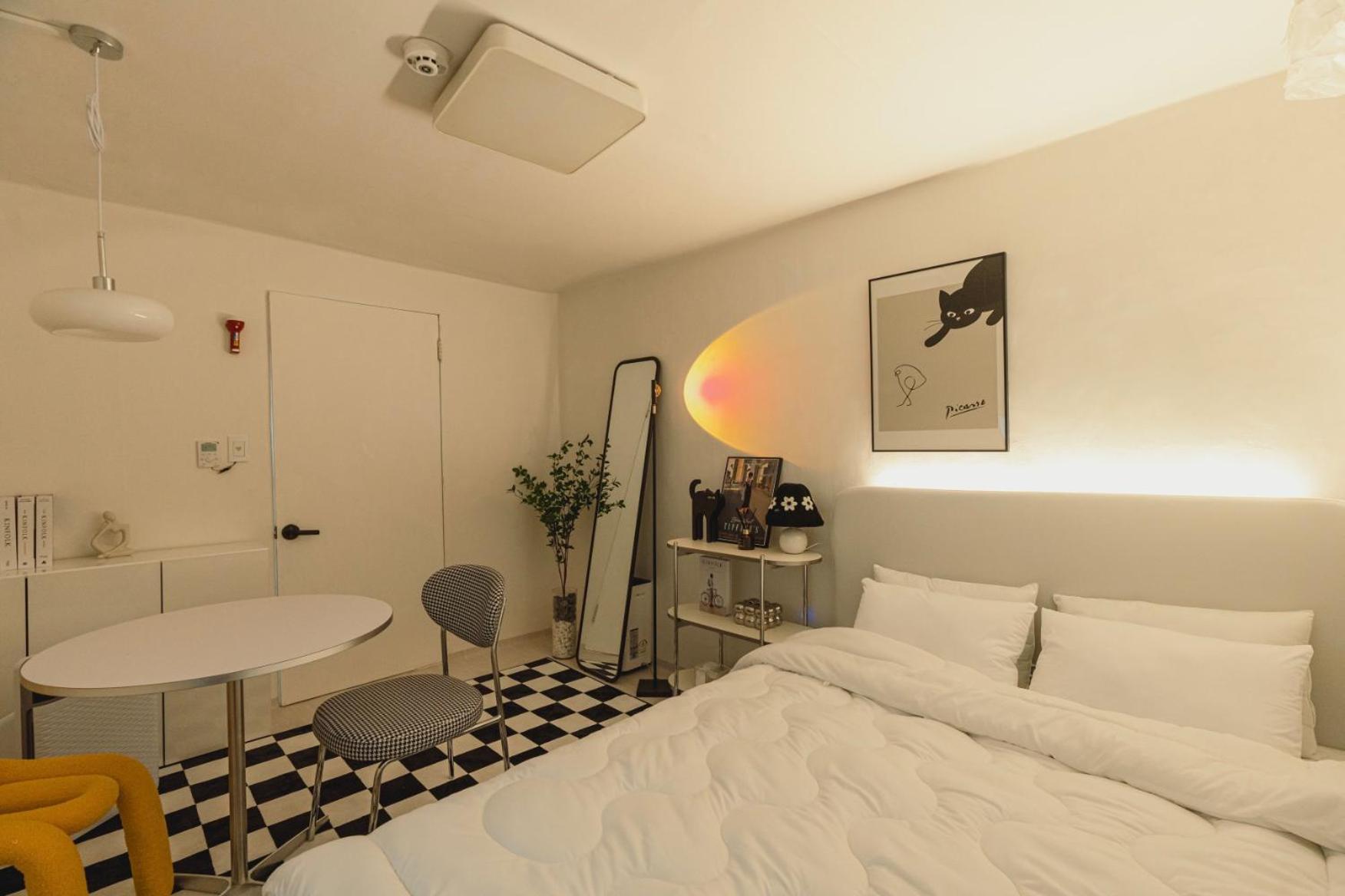 4pax, Asan Hospital, Full Option, Lotte World 20min, Jamsil, Gangnam 30min, 2queen Beds * Seul